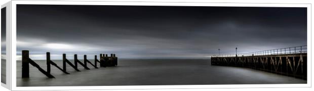 Gogs Berth Long Exposure Southend On Sea Canvas Print by johnny weaver