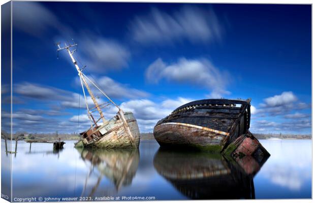 Pinmill Suffolk Reflections Canvas Print by johnny weaver