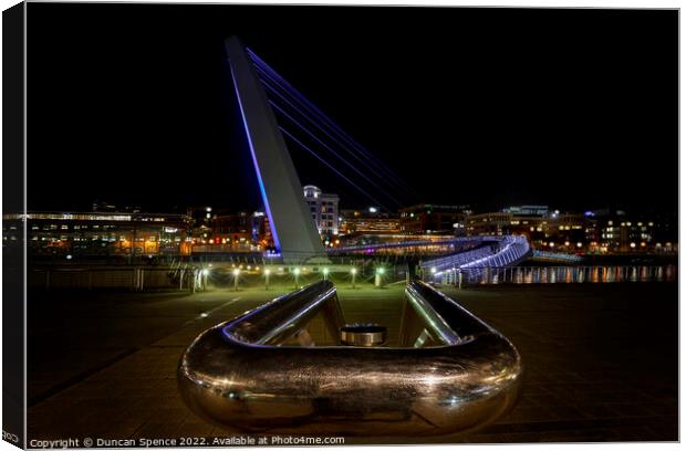 The Millennium Bridge, Gateshead/Newcastle Canvas Print by Duncan Spence