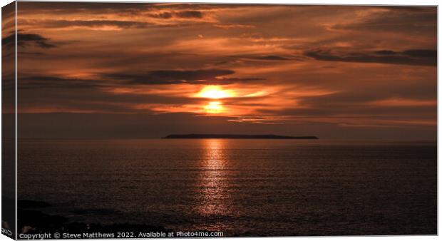 Lundy Sunset Canvas Print by Steve Matthews