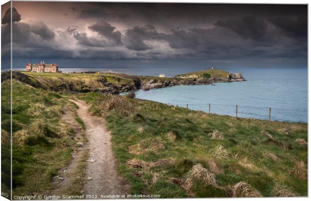 Coastal path to Towan Head on the coast in Newquay in Cornwall. Canvas Print by Gordon Scammell