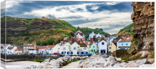 Staithes North Yorkshire. Canvas Print by Craig Yates
