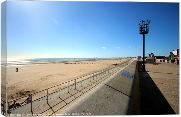 Dymchurch Seafront Canvas Print by Ray Putley