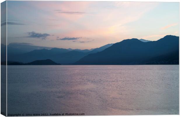 Lake Como in Italy at twilight Canvas Print by Simo Wave