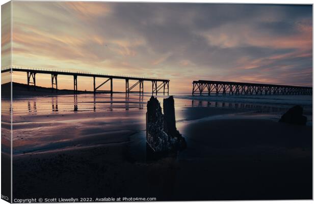 Hartlepool Steeley Pier Canvas Print by Scott Llewellyn