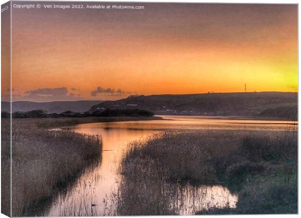 Sunset over Slapton Ley Nature Reserve Canvas Print by  Ven Images
