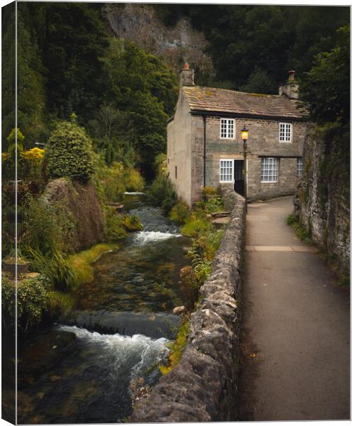 Castleton Cottage, Peak District, Derbyshire Canvas Print by Alan Wise