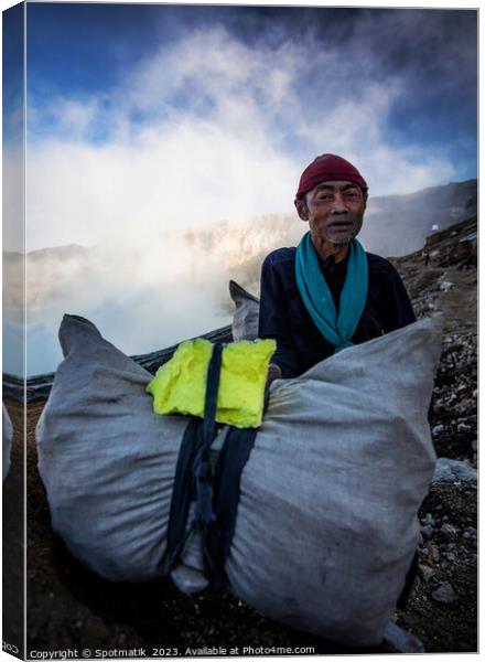 Ijen Java Indonesia sulphur mined by local male  Canvas Print by Spotmatik 