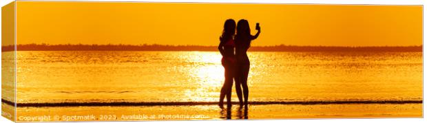 Panoramic tropical ocean sunrise with friends taking selfie Canvas Print by Spotmatik 
