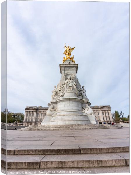 Victoria Memorial, London Canvas Print by Benjamin Brewty