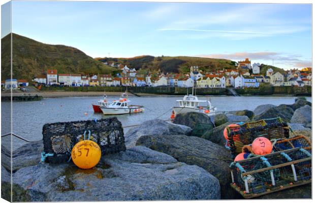 Staithes North Yorkshire Canvas Print by Steve Smith