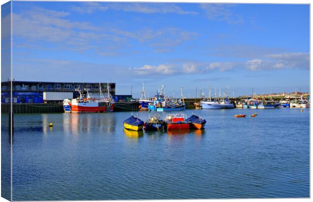 Bridlington Harbour Canvas Print by Steve Smith