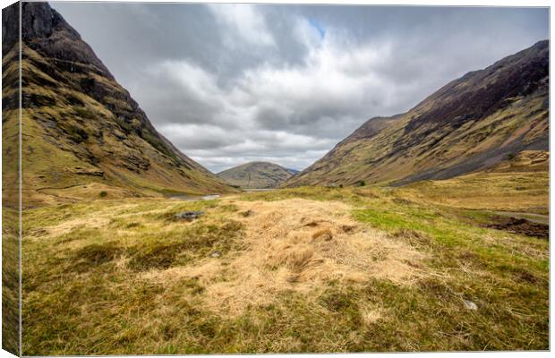 Conquering the Peaks of Glencoe's Three Sisters Canvas Print by Steve Smith