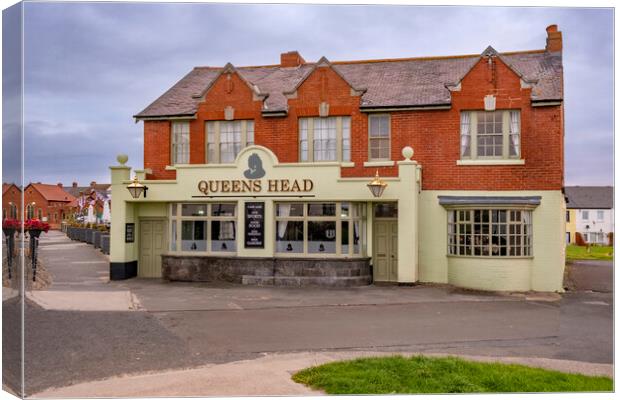 Queens Head Cullercoats Canvas Print by Steve Smith