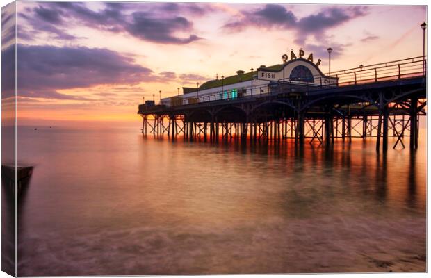 Cleethorpes Pier Lincolnshire Canvas Print by Steve Smith