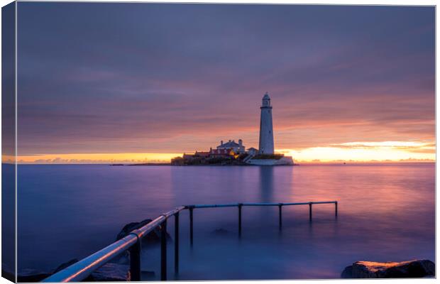 St Marys Lighthouse Whitley Bay Canvas Print by Steve Smith