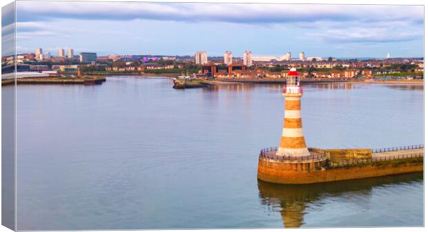 Roker Lighthouse: The City of Sunderland Canvas Print by Tim Hill