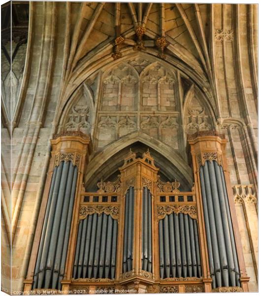 Great Malvern Priory organ Canvas Print by Martin fenton