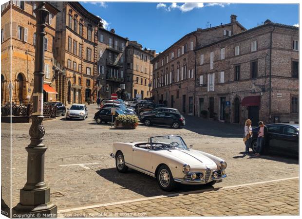 Vintage Alfa Romeo Giulietta Spider Canvas Print by Martin fenton