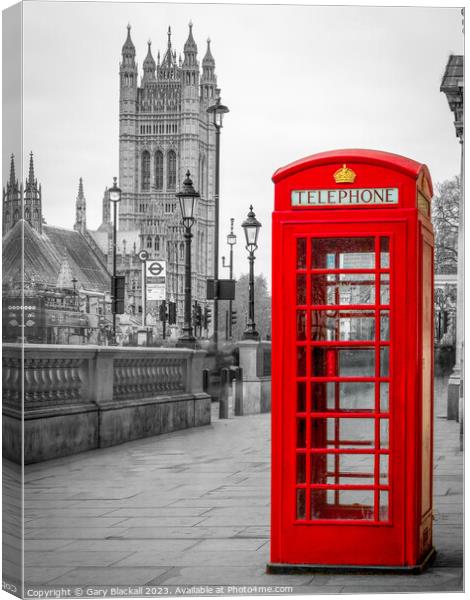 London Red Phonebox Canvas Print by Gary Blackall