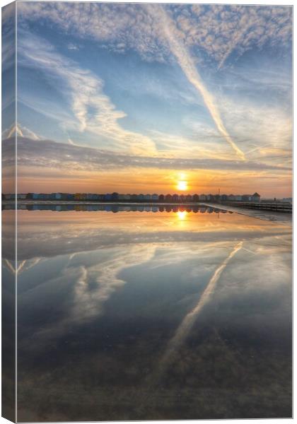 Brightlingsea tidal pool sunrise reflections Canvas Print by Tony lopez