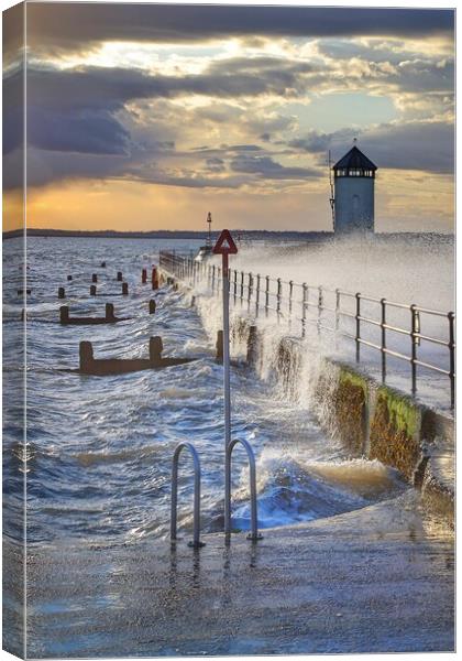 Sunset over Batemans Tower in Brightlingsea essex. Canvas Print by Tony lopez