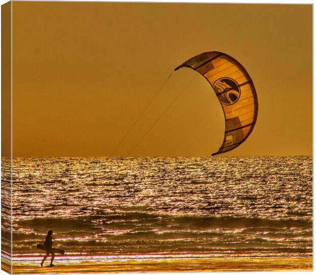 Kite surfing on a Golden Perranporth beach  Canvas Print by Tony lopez