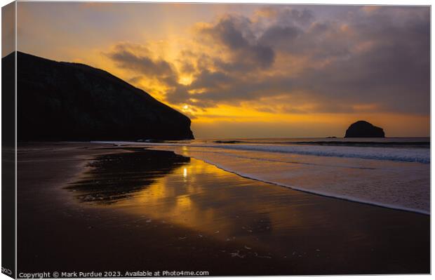 A sunset over Trebarwith Strand Canvas Print by Mark Purdue