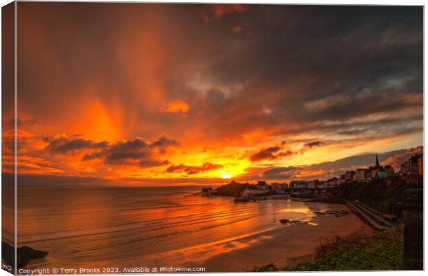 tenby_sunrise_hdr_4090-92 Canvas Print by Terry Brooks