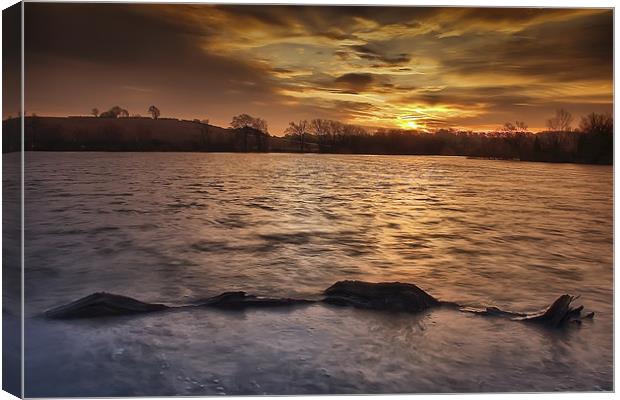 Saddington Sunrise Canvas Print by Simon Gladwin