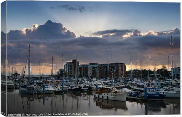 Building  Canvas Print by Man And Life