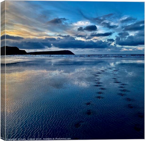 Just before sunset at Newport Sands, Pembrokehire Canvas Print by Suze_ scapes