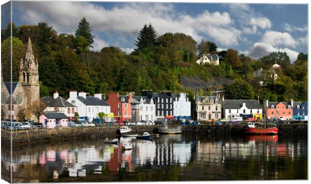 Tobermory Bay Canvas Print by Karl Oparka