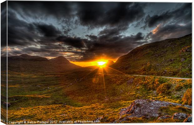 Sunset in the Highlands Canvas Print by Gabor Pozsgai