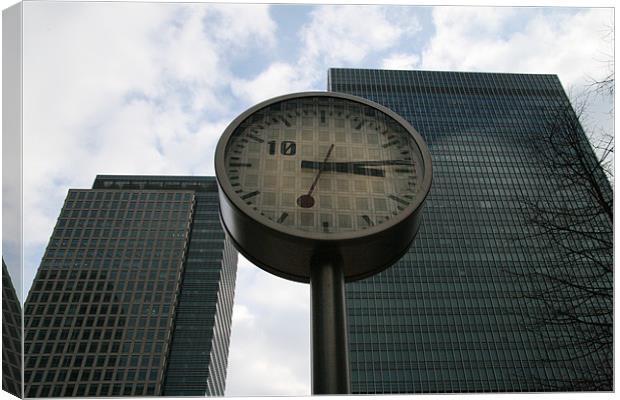 Canary Wharf Time piece Canvas Print by mark blower