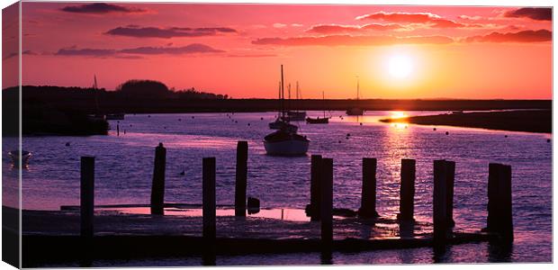 Sunset at Burnham Overy Staithe Canvas Print by Stephen Mole