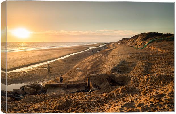 Early Morning Hemsby Beach Canvas Print by Stephen Mole