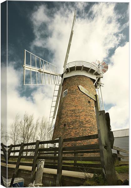 Horsey Mill from ground level Canvas Print by Stephen Mole