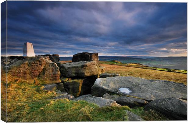 Trigg Point. The Great Bridestones. Canvas Print by Martin Appleby