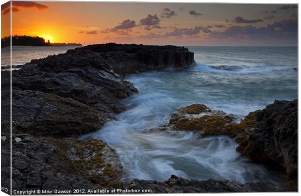 North Shore Sunset Canvas Print by Mike Dawson