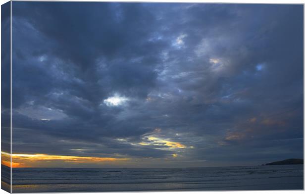 Dramatic Sky at Poppet Sands Canvas Print by Charlie Gray LRPS