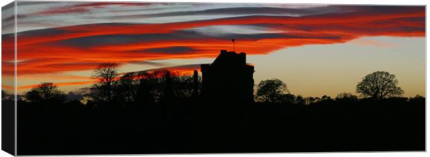 Balgonie Castle Canvas Print by Andrew Beveridge