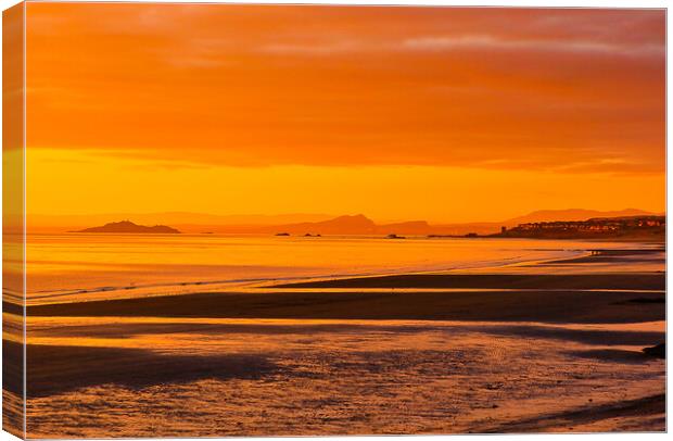 Sunrise over Kirkcaldy Beach Canvas Print by Andrew Beveridge