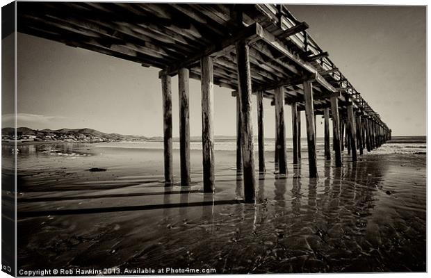The pier at Cayucos Canvas Print by Rob Hawkins