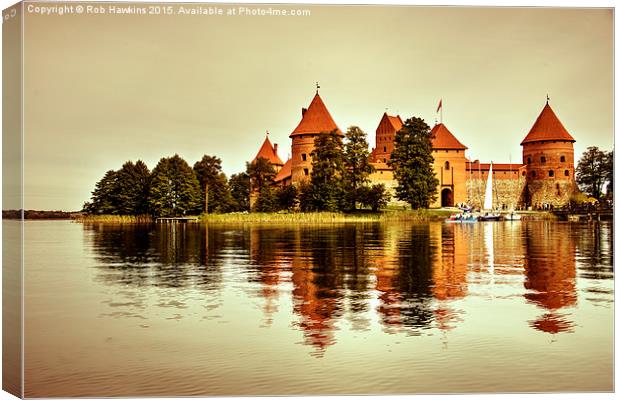  Trakai Castle  Canvas Print by Rob Hawkins