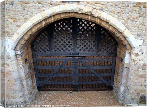 Traitors Gate at the Tower Of London Canvas Print by Terry Senior