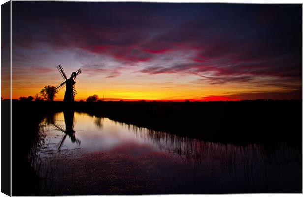 Sunset at Thurne Canvas Print by Paul Macro