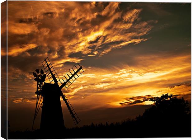 Stunning sunset over Norfolk Broads Windmill Canvas Print by Paul Macro