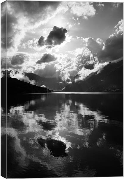 After storm light Canvas Print by Ian Middleton