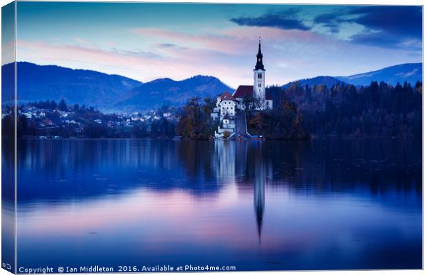 Lake Bled and the Island church Canvas Print by Ian Middleton